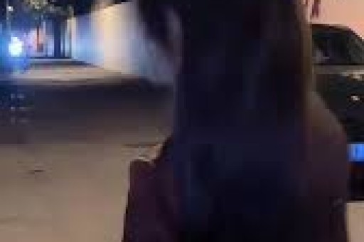 演员吴倩自曝被爸爸打掉牙齿不敢吐出来：我不敢吐出来直接吞下去了