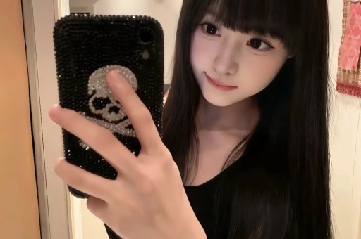 知名演员被曝出轨！恋爱13年有8年脚踏两条船